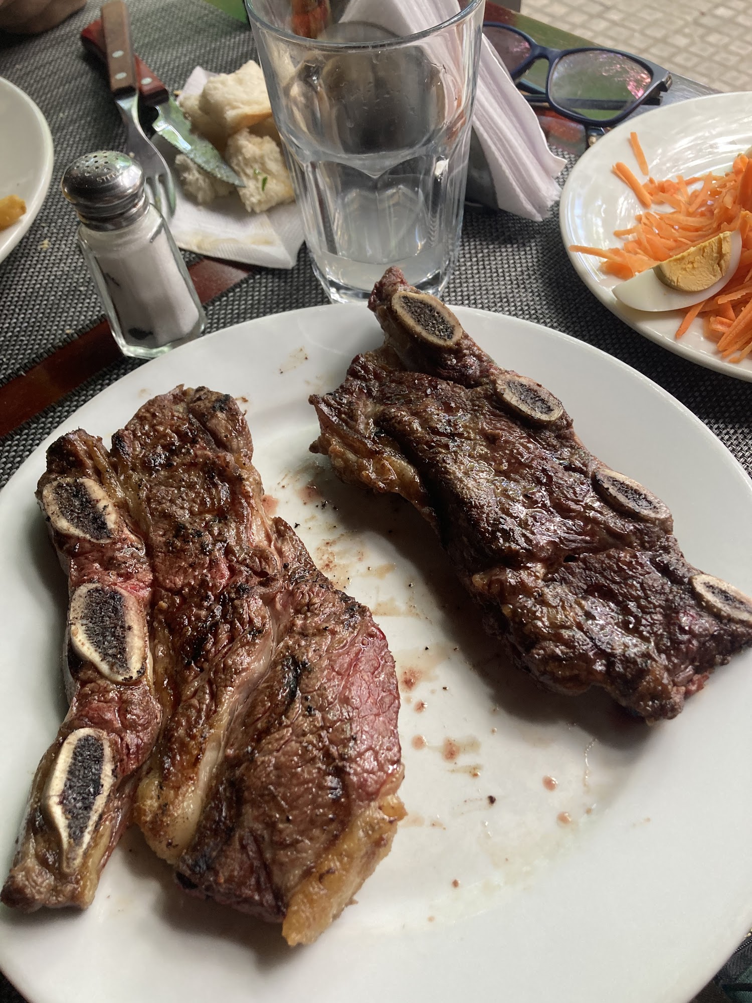 Costillas con hueso